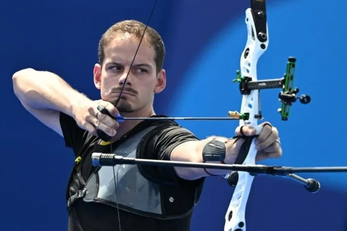 Arqueiro brasileiro Marcus D'Almeida