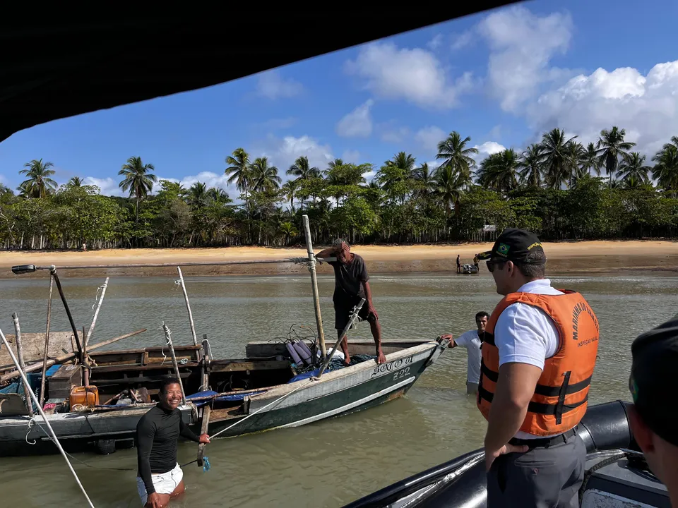 Pescador foi encontrado por volta das 7h