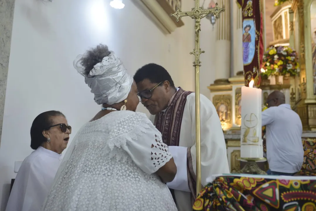 Imagem ilustrativa da imagem Missa Afro representa manifestação de fé e sincretismo religioso em Salvador