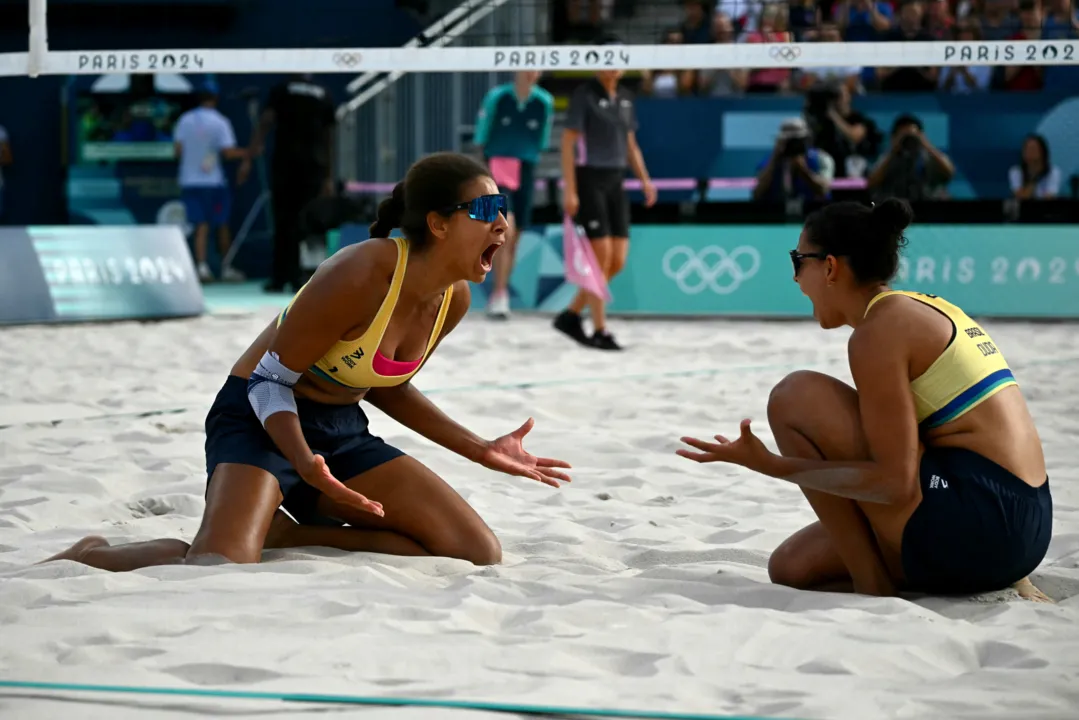 Ana Patrícia e Duda celebram vitória