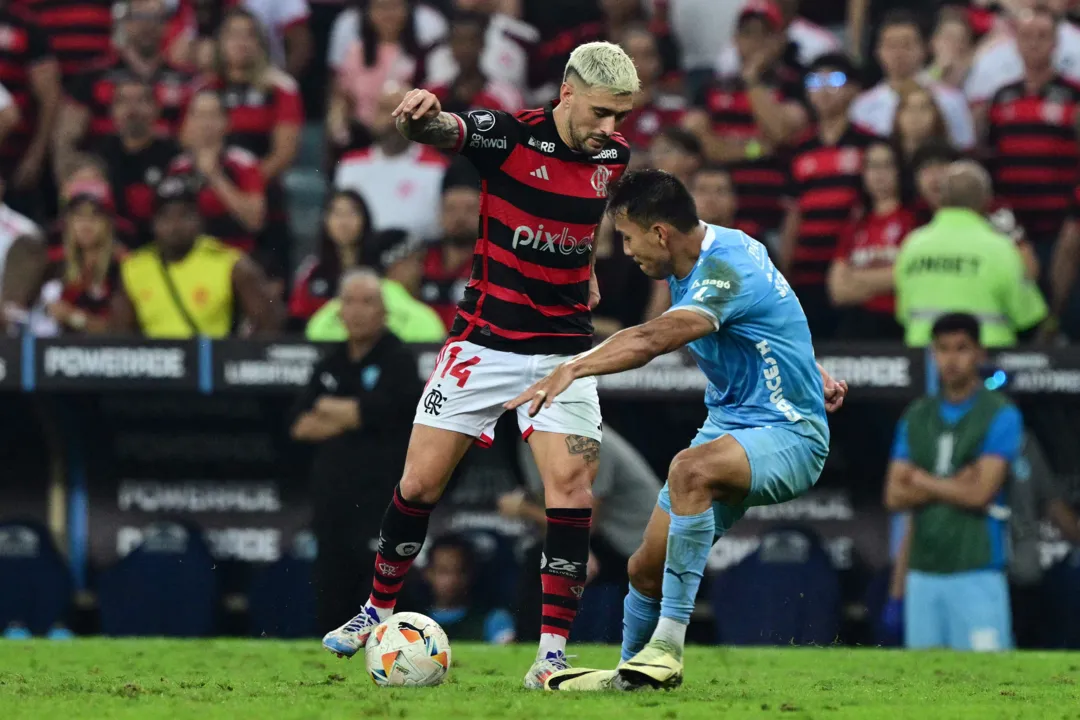 O Flamengo venceu o primeiro jogo por 2 a 0