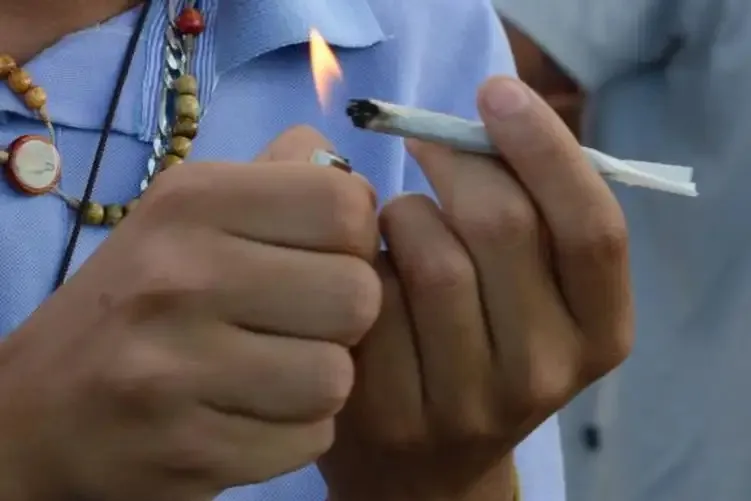 Manifestantes pedem mudaça nas política atuais acerca do uso de drogas