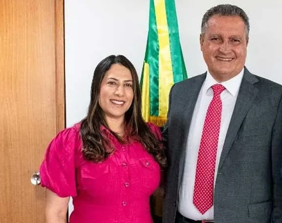 Claudia Oliveira e ministro da Casa Civil, Rui Costa