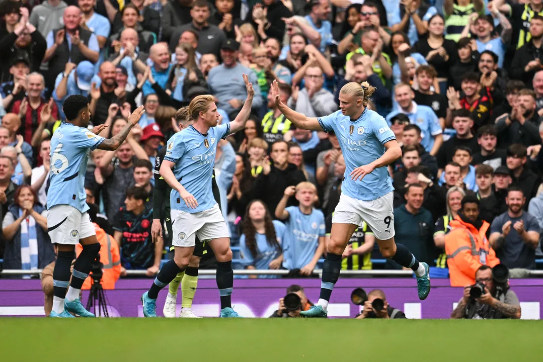 Haaland comemora primeiro gol do Manchester City sobre o Brentford