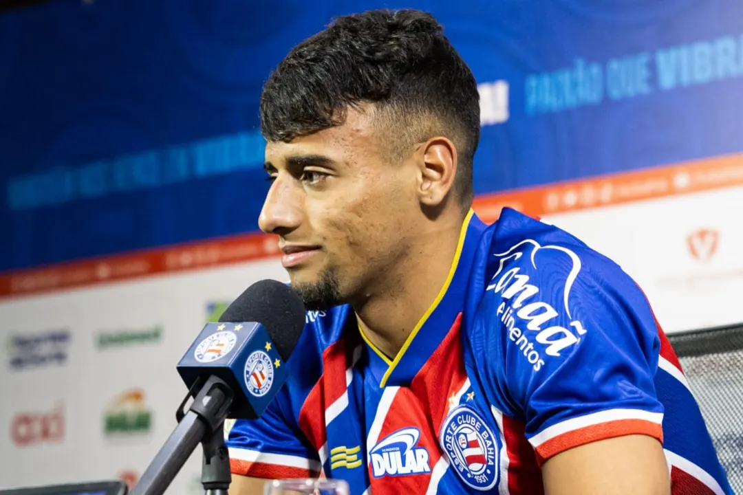 Lucho Rodriguez durante apresentação oficial