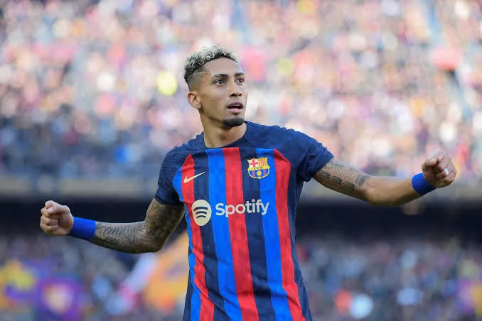 Brasileiro comanda goleada do Barcelona