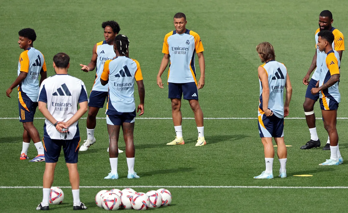 Jogadores do Real Madrid durante treino