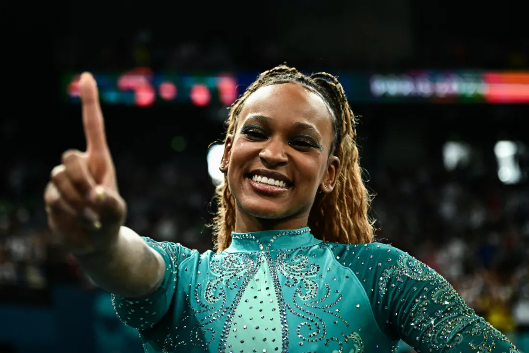 Rebeca Andrade venceu a medalha de ouro nas barras assimétricas durante o Campeonato Brasileiro de Ginástica Artística