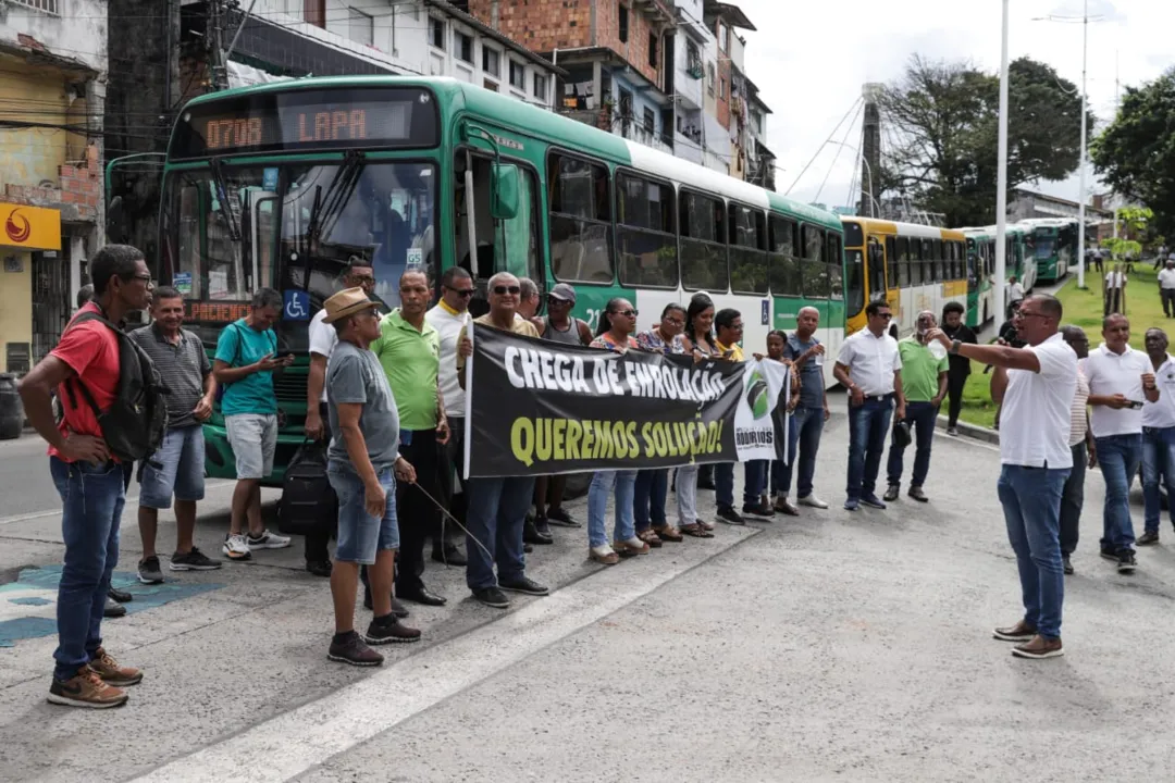 Trabalhadores fizeram protesto na entrada da Estação da Lapa
