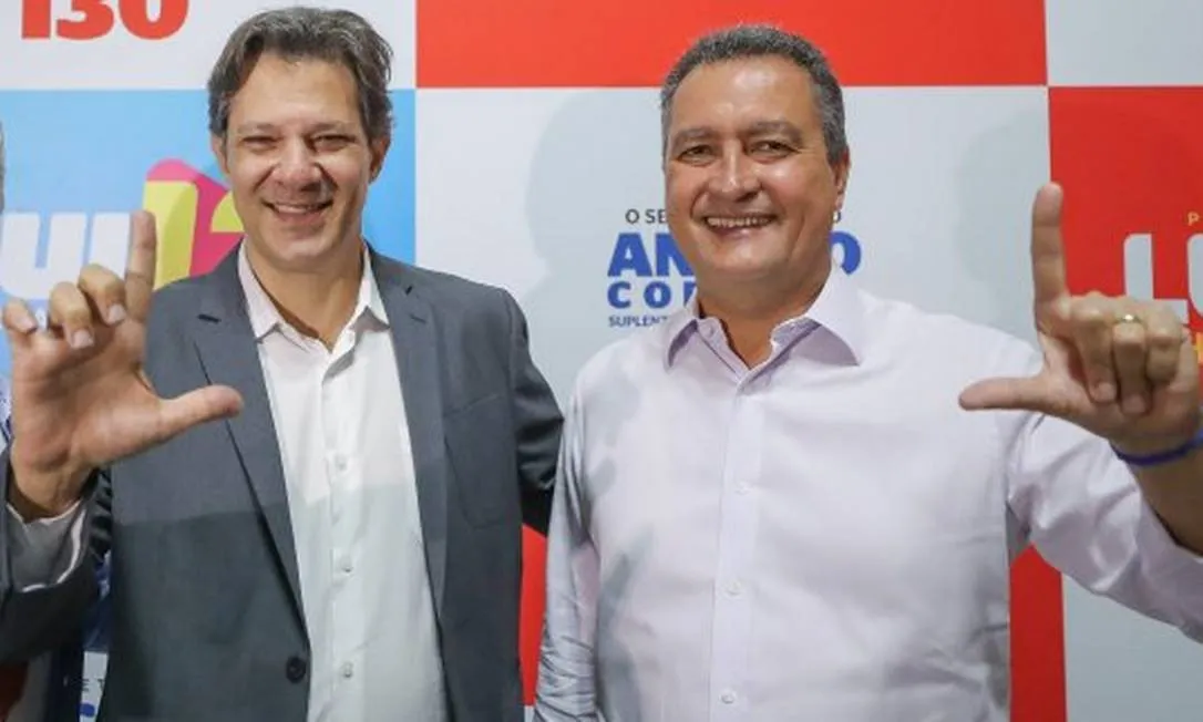 Rui Costa ao lado de Fernando Haddad