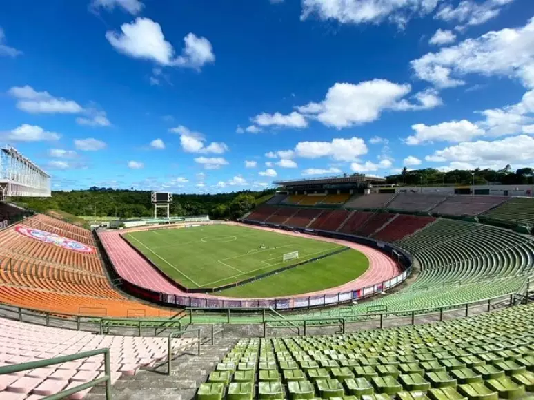 Estádio Roberto Santos, o Pituaçu