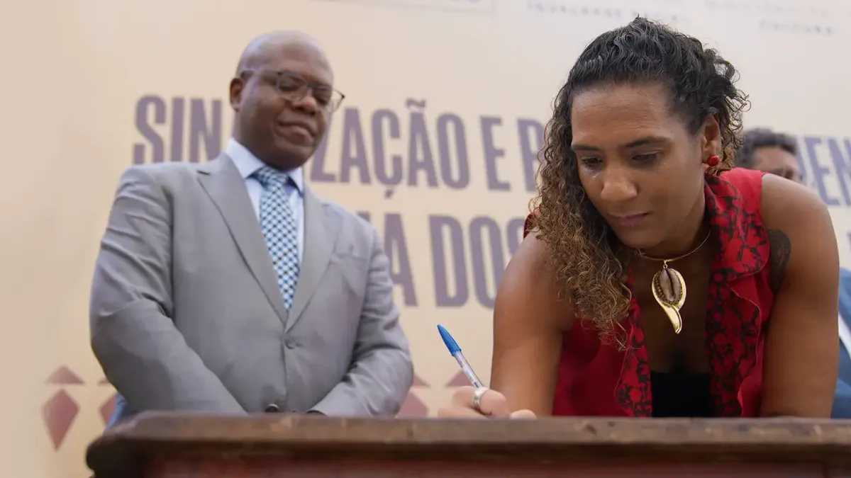 Ministra propôs jantar para ajustar situação