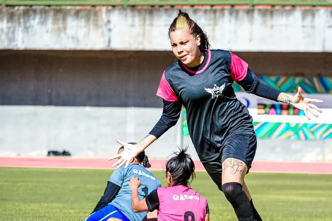 Atleta comemora gol na Copa Loreta Valadares de 2023