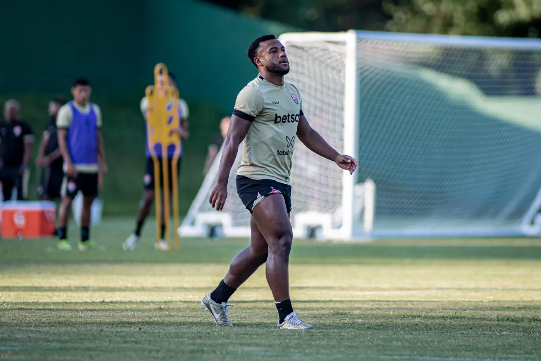 Luan Santos esteve ausente das últimas três partidas do Vitória na Série A