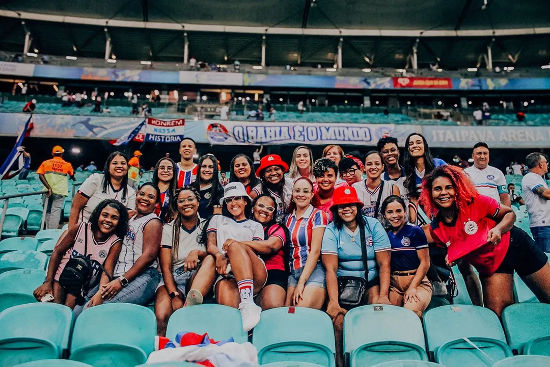 Torcida feminina do Bahia na Fonte Nova