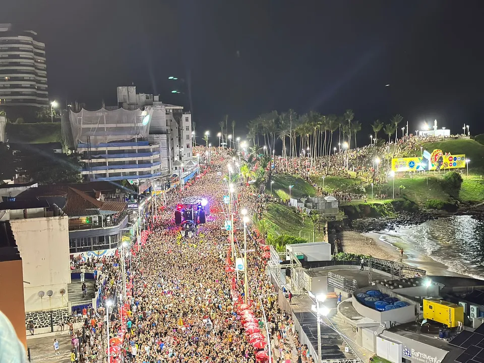 Alta estação na Bahia segue até o Carnaval