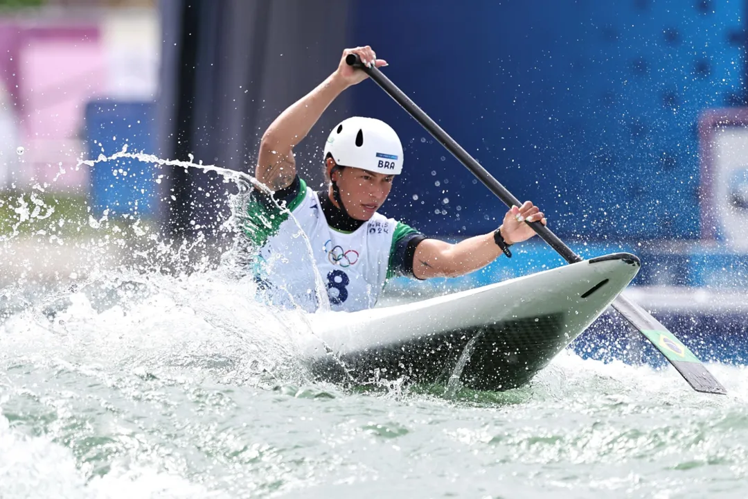 Imagem ilustrativa da imagem Uma das favoritas ao pódio, Ana Sátila garante vaga na final do Slalom