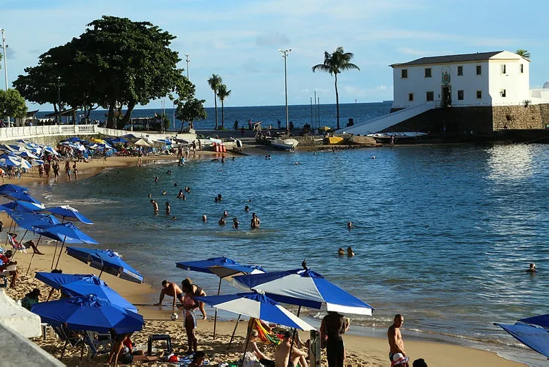 Praia do Porto da Barra, em Salvador