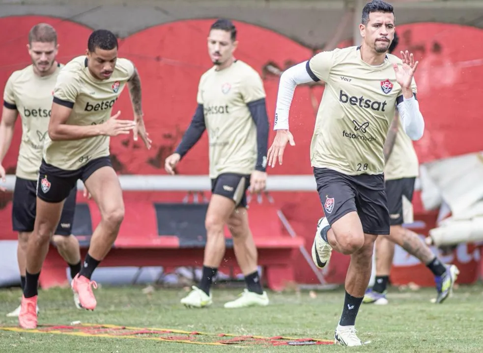 Vitória encerra preparação para o clássico contra o Bahia