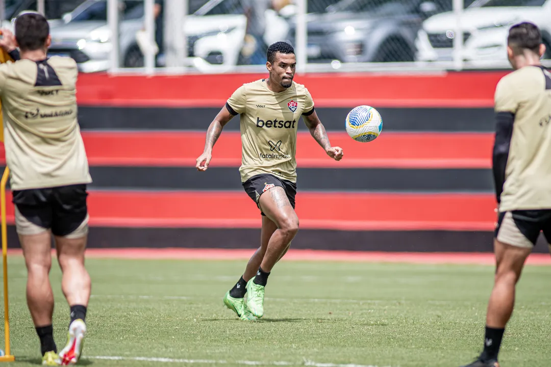 Treino do Vitória na manhã desta quinta-feira, 5