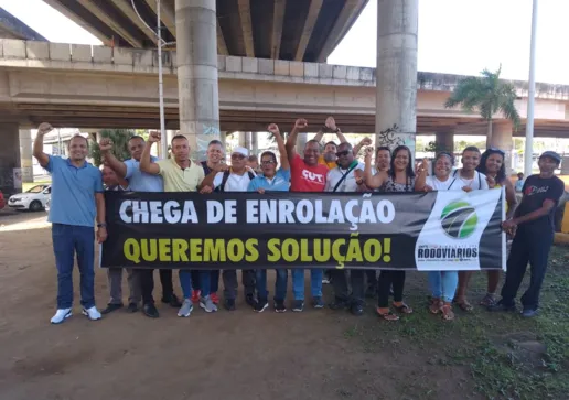 Rodoviários protestaram na Rótula do Abacaxi