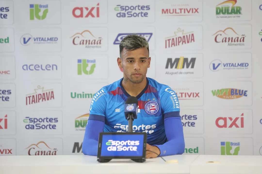 Lucho Rodríguez durante entrevista coletiva