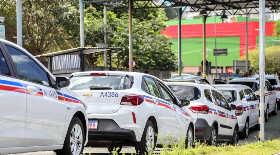 Os seriços presenciais estão suspensos