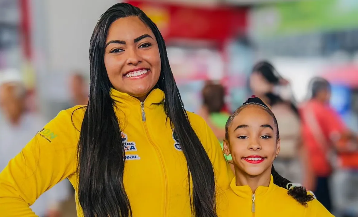 Treinadora Eliana Mirales e Bruna Sacramento, atleta de nove anos