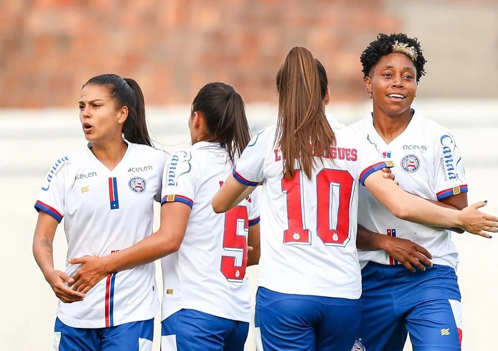 Comemoração do quarto gol do Bahia diante do FSA