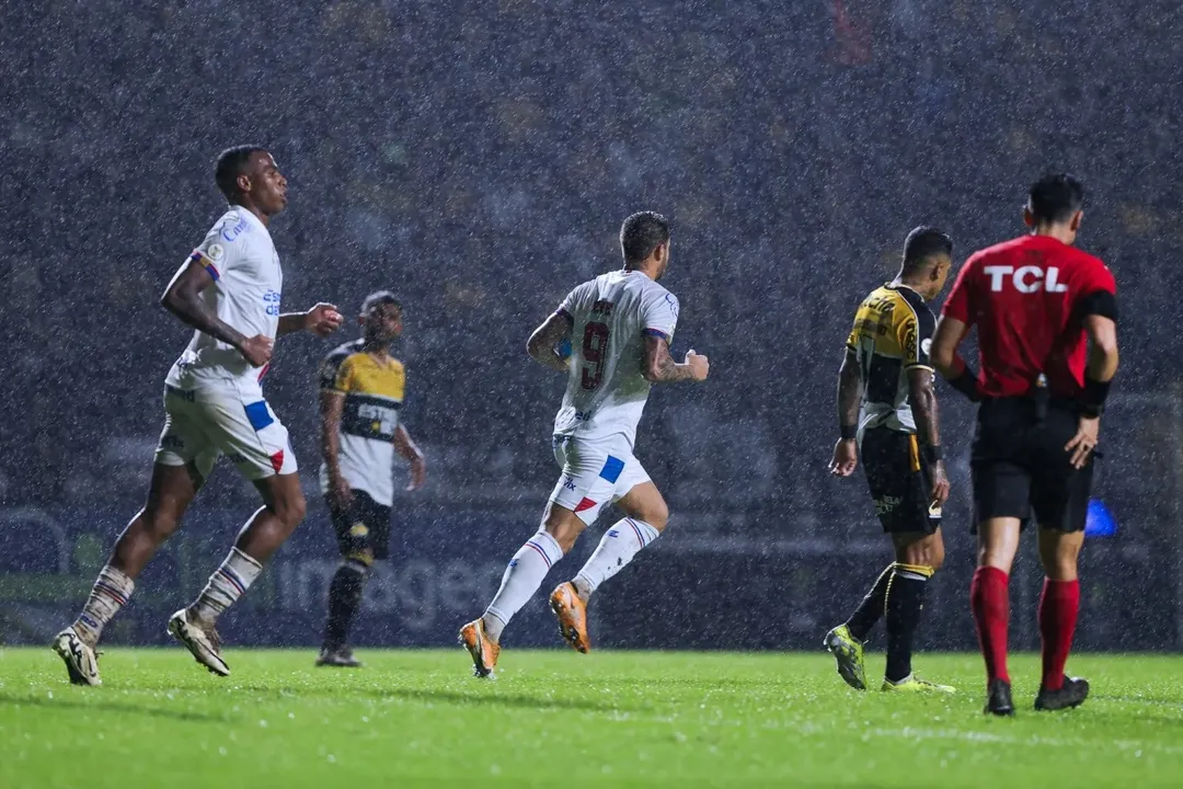 Bahia em jogo contra o Criciúma fora de casa