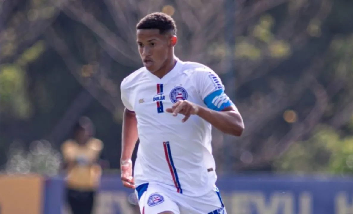 Tiago em campo pelo Bahia sub-20