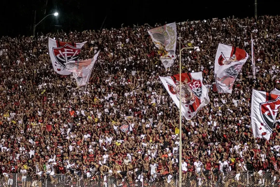 Torcida rubro-negra promete lotar o Barradão contra o Bragantino