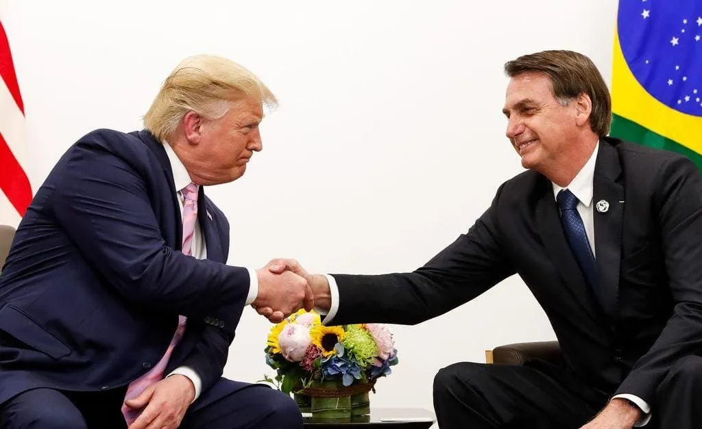 Bolsonaro felicita Trump por vitória nos EUA