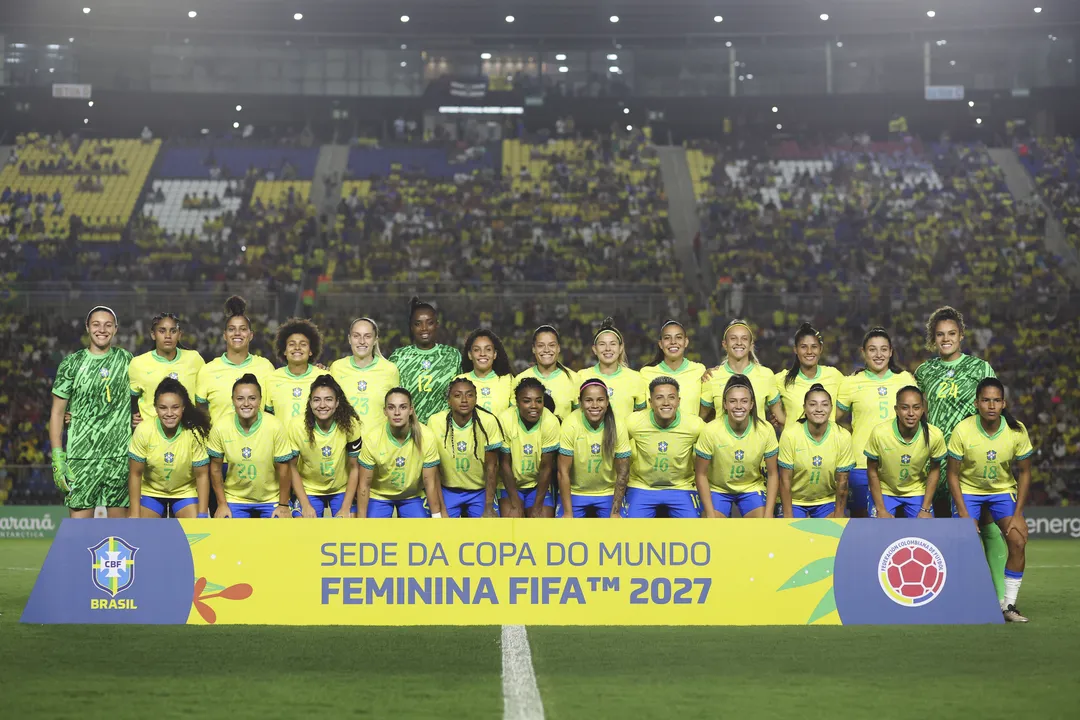 Seleção feminina de futebol