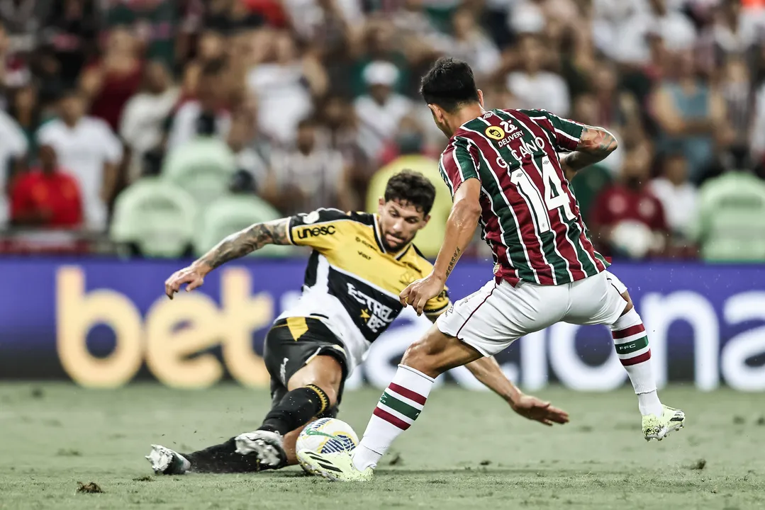 Confronto entre Fluminense e Criciúma