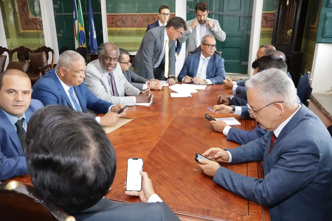 Deliberação ocorreu em reunião do Colégio de Líderes com o presidente da Casa, Carlos Muniz (PSDB)