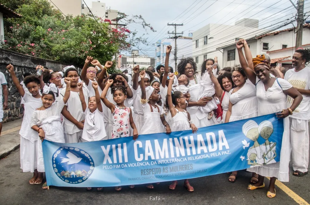 Ao final, ocorre a partilha do amalá (comida votiva do orixá Xangô) no Terreiro do Cobre.