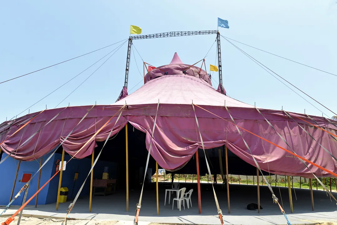 Circo Picolino continuará na orla de Pituaçu após obras