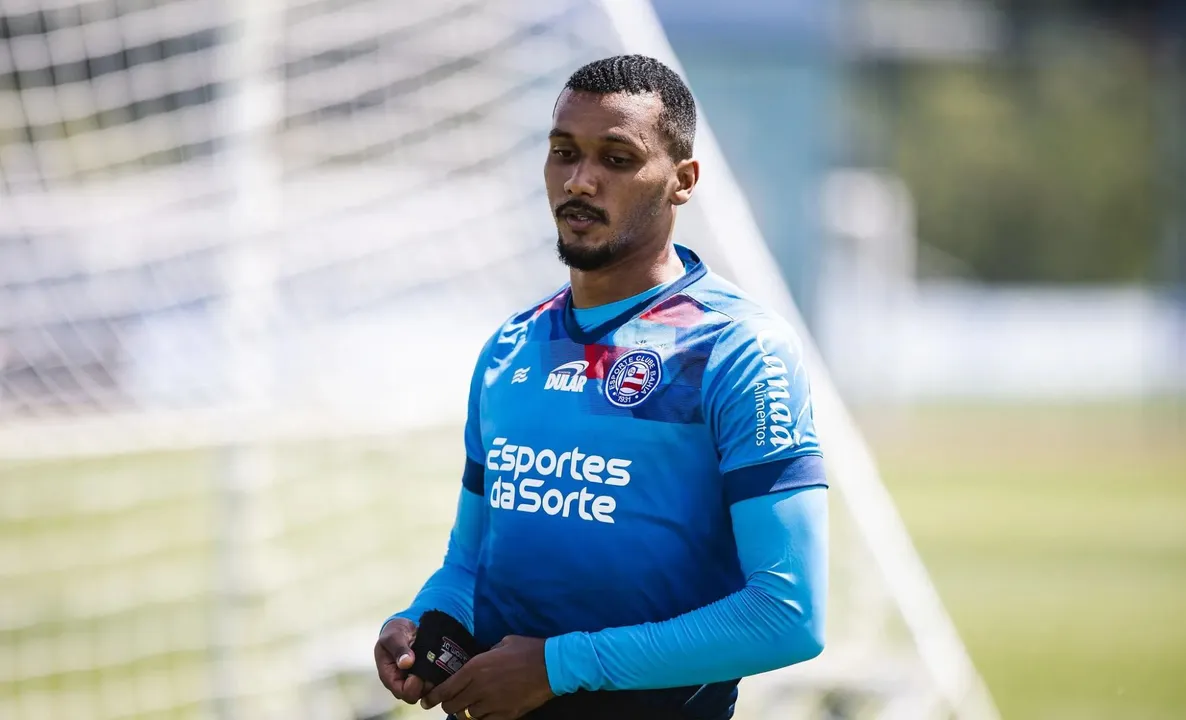 Rezende durante o treino do Bahia