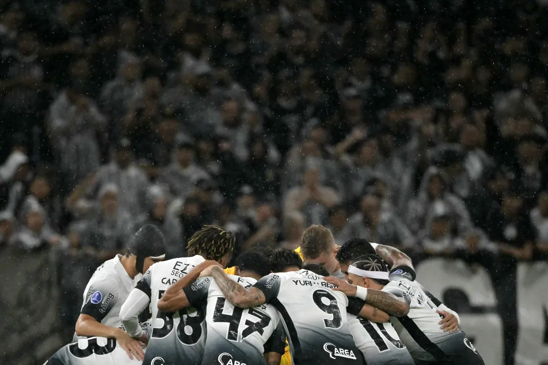 Jogadores do Corinthians reunidos