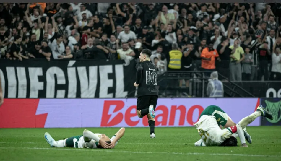 Garro comemora seu gol no duelo entre Corinthians e Palmeiras