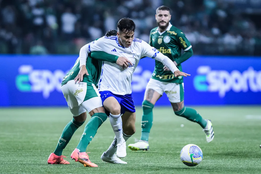 Duelo entre Palmeiras e Cruzeiro