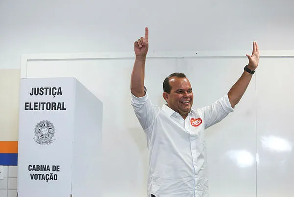 Geraldo Jr. no momento de votação