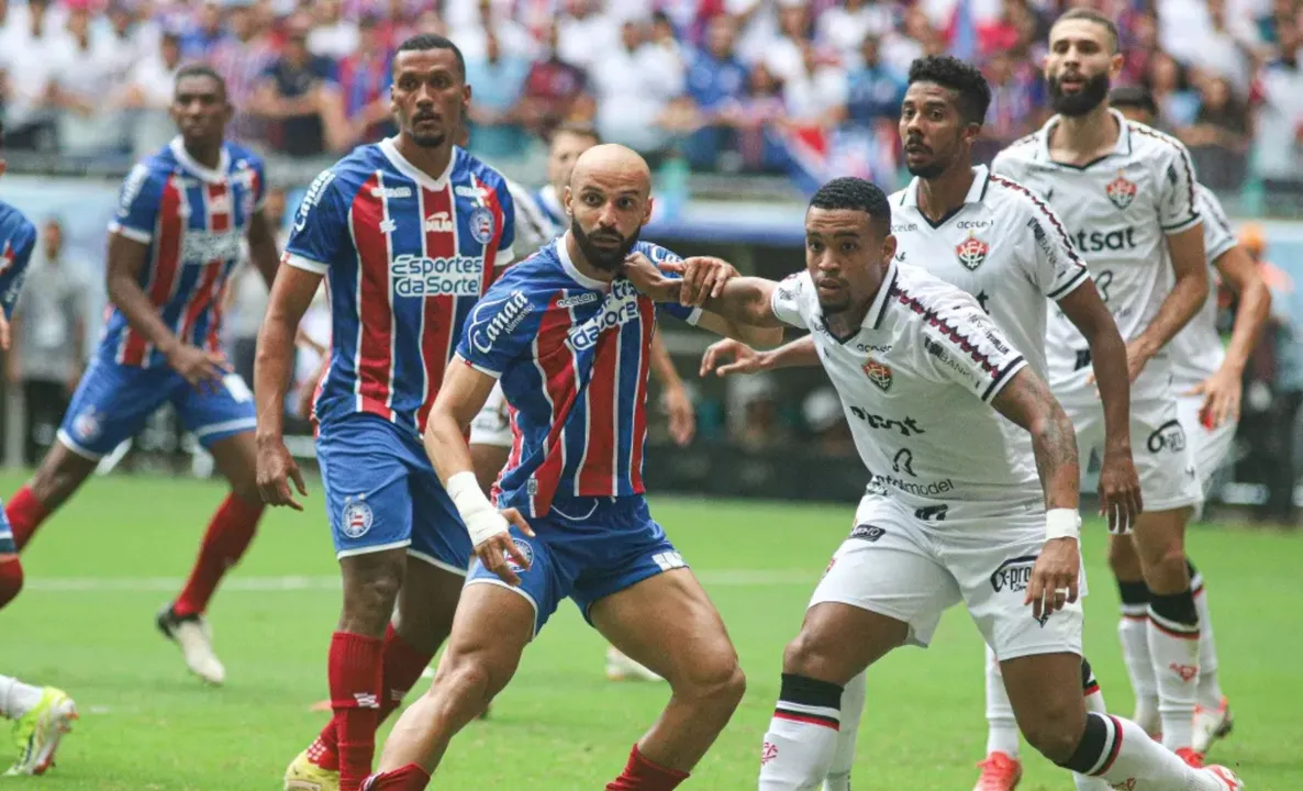 Duelo entre Bahia e Vitória disputado pela final do Campeonato Baiano