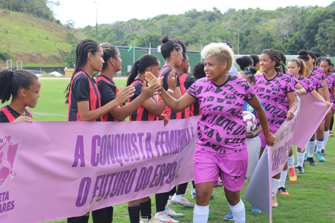 Edital da Secretaria das Mulheres do Estado incentiva a realização das copas territoriais de futebol feminino e capacitação para arbitragem