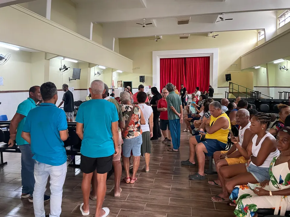 Cidadãos não quiseram perder tempo para escolher os seus próximos representantes