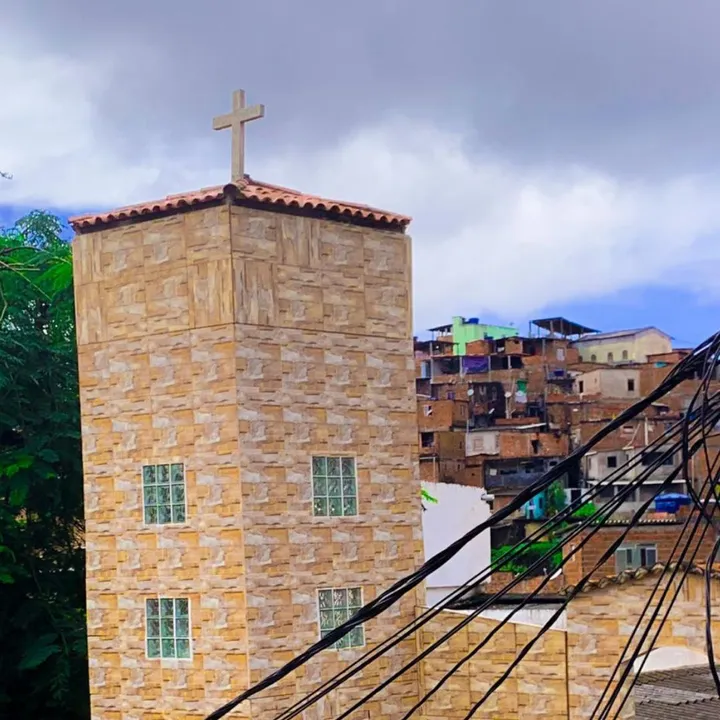 Imagem ilustrativa da imagem Em Saramandaia, paróquia recebe doações para vítimas da chuvas