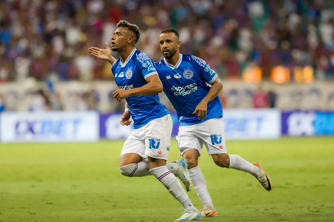 Lucho comemorando gol pelo Bahia