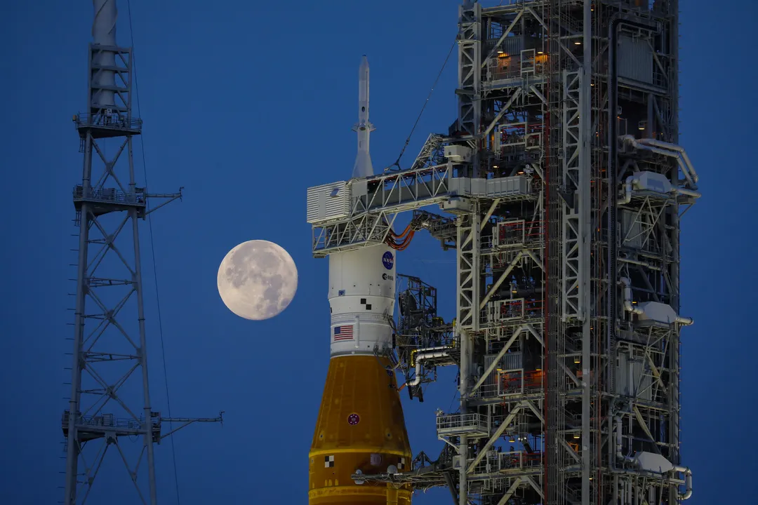 Lançamento de um foguete da Nasa