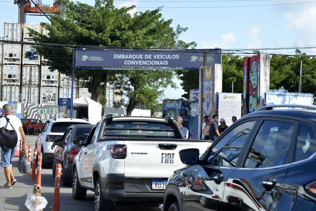 São esperados cerca de 12 mil embarques e 13 mil desembarques ao longo do dia